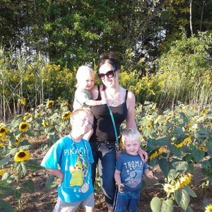 Meet your Posher, Sarra